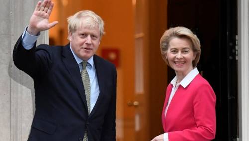 Britanija i EU u zadnji trenutak sklopili 'istorijski' trgovinski sporazum