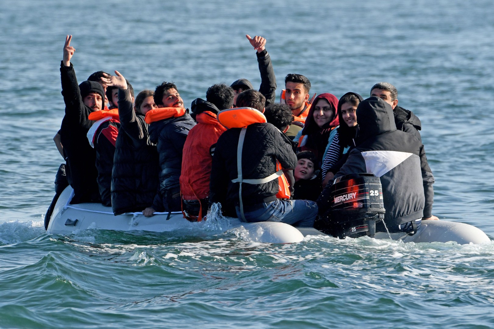 Britanija i Francuska potpisale sporazum protiv ilegalne imigracije