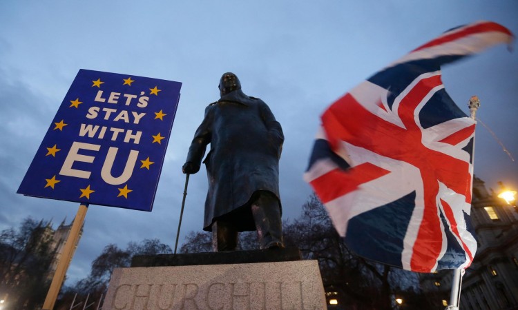 Britanija poručila EU: Prvo dogovor o jednostavnijim aspektima Brexita