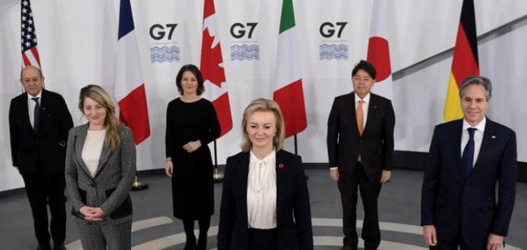 Britanija pozvala G7 zemlje da zabrane uvoz ruske nafte