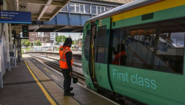 Britanija se suočava s najvećim štrajkom željezničara u više od 30 godina