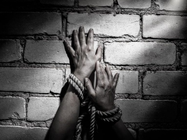 Britanija uvela sankcije crnogorskim klanovima i krijumčarima ljudi