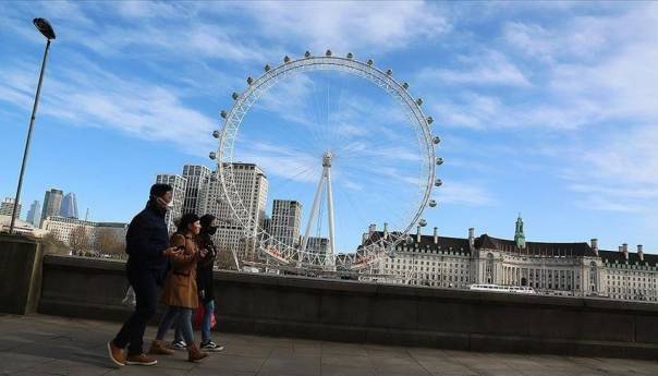 Britanija zbog indijskog soja odgodila ukidanje lockdowna