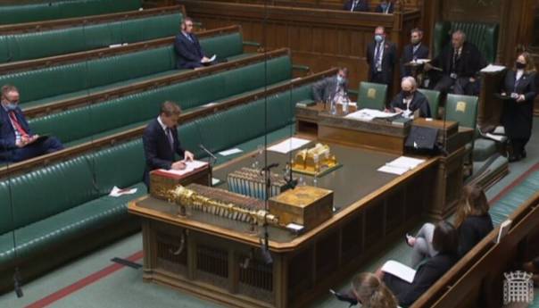 Britanska ministrica Braverman opisala dolazak tražilaca azila kao 'invaziju'