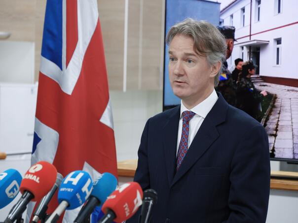 Britanska podrška odluci OHR-a: Sankcije su ciljane i opravdane