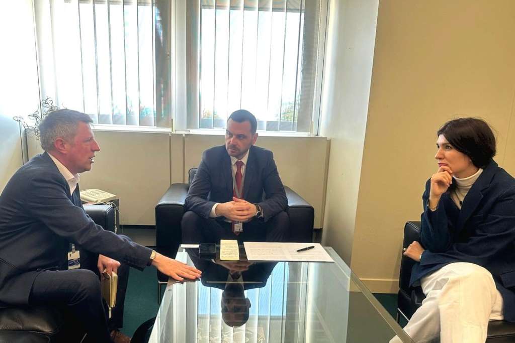 Britanska vojska ponovo u BiH? Magazinović i Ćudić traže zaštitu!