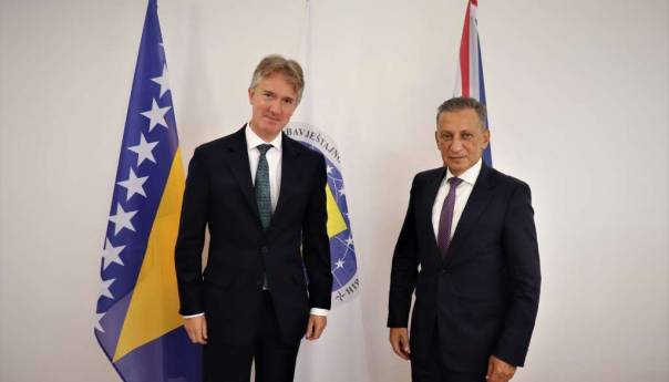 Britanski ambasador posjetio OSA-u: Intenzivirati saradnju