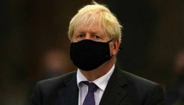 Britanski premijer Johnson i ministar financija Sunak u izolaciji