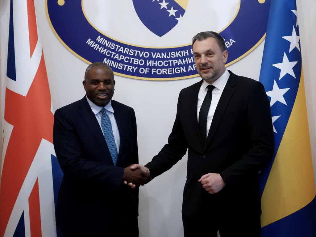 Britanski šef diplomatije stigao u Sarajevo, sastao se sa Konakovićem