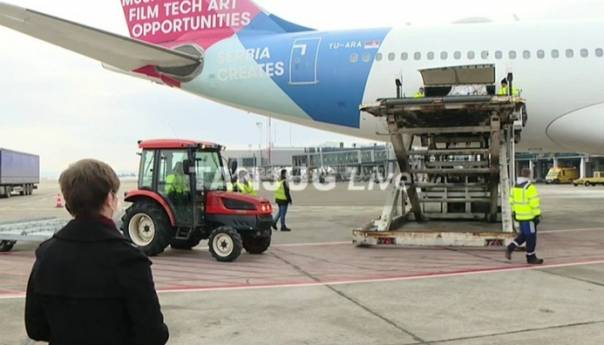Brnabić: Bahrein donirao 67, 5 tona medicinske pomoći