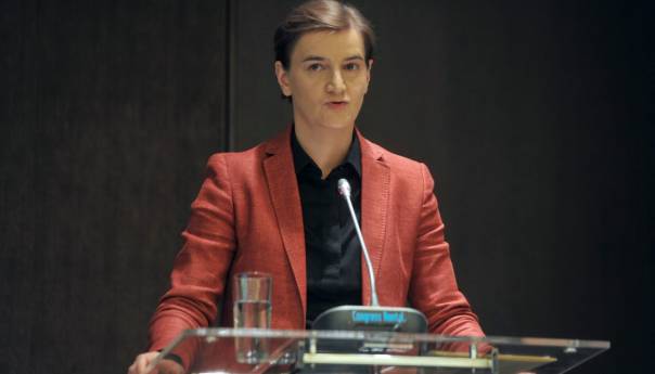 Brnabić: Od sutra kreće masovna vakcinacija stanovništva