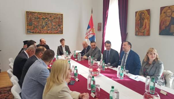 Brnabić sa Srbima iz Mostara, Ravnog i Stoca