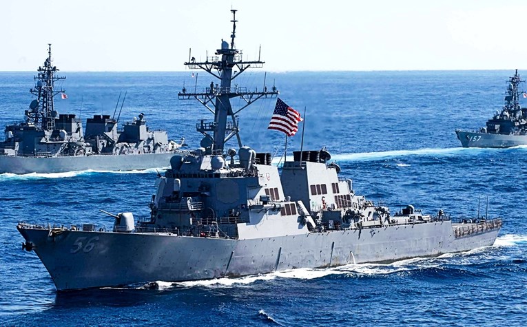 Brod američke obalne straže ispalio 30 hitaca prema iranskim plovilima