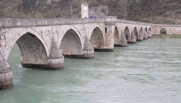 Brodica od subote kanjonom Drine ponovo dovozi turiste u Višegrad