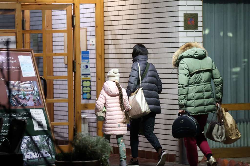 Broj izbjeglica koje bježe iz Ukrajine nadmašit će dva miliona