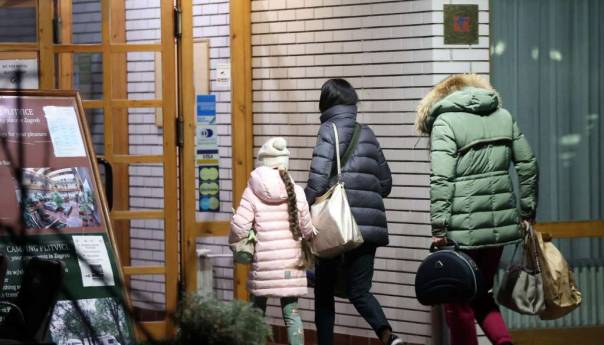 Broj izbjeglica koje bježe iz Ukrajine nadmašit će dva miliona