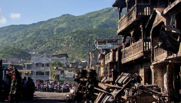 Broj mrtvih nakon eksplozije cisterne na Haitiju popeo se na 75