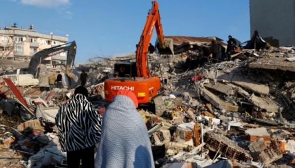 Broj mrtvih u Turskoj i Siriji preko 19.300