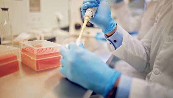 Broj novozaraženih u Austriji ponovo trocifren