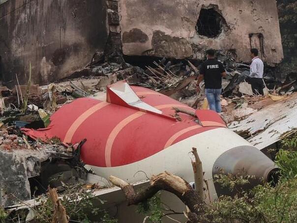 Broj poginulih u nesreći Air Indije dostigao 270, porodice čekaju tijela