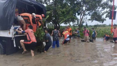 Broj poginulih u poplavama na jugu Filipina porastao na 13