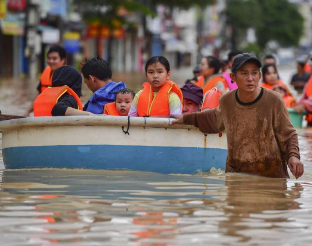 Broj poginulih u poplavama u Vijetnamu porastao na 90