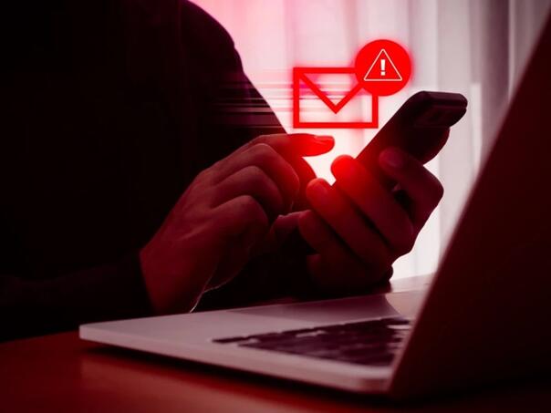 Broj prevarenih Amerikanaca utrostručio se od 2020: Evo kako ih kriminalci 'uhvate u zamku'