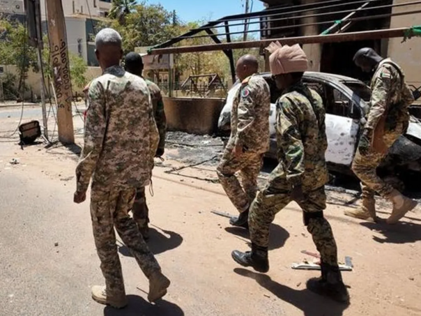 Broj ubistava civila u sukobima u Sudanu porastao u prvoj polovini 2025.