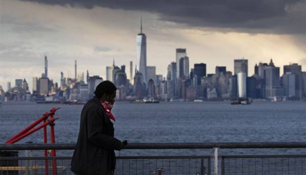 Broj umrlih u SAD porastao na 126.793