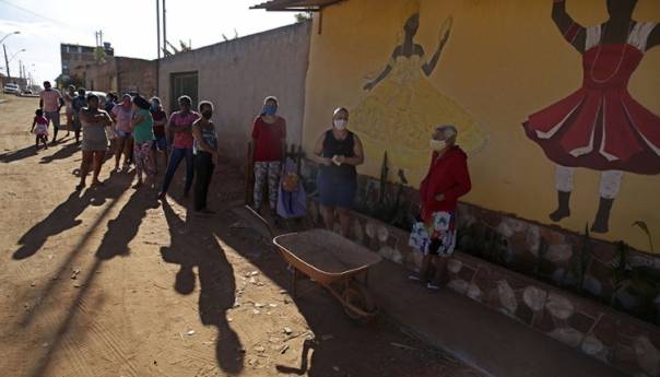 Broj zaraženih u Brazilu veći od tri miliona, a umrlih premašio 100.000