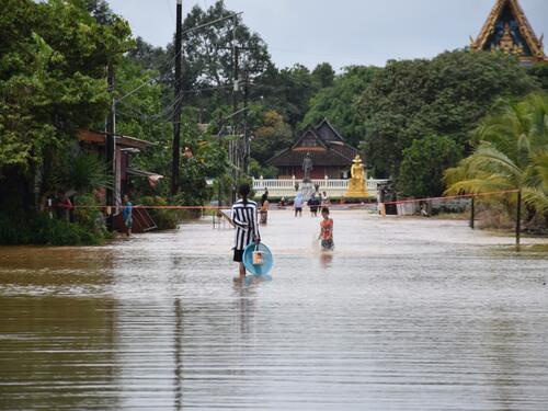 Raste broj žrtava u poplavama na Tajlandu