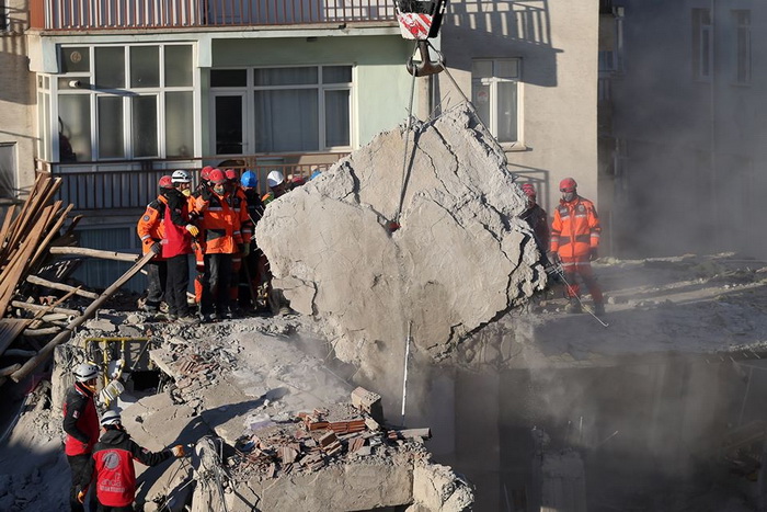 Broj žrtava zemljotresa u Turskoj povećan na 38