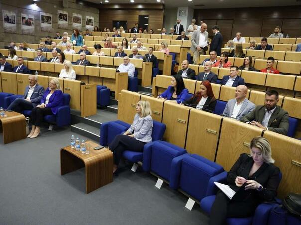 Brojne odluke pred delegatima: Danas sjednica Doma naroda FBiH