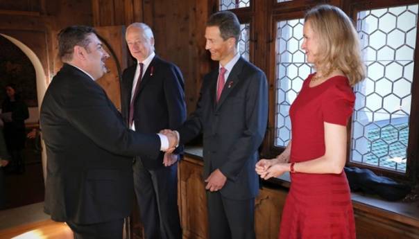 Bronza se sastao s knezom Lihtenštajna Hans-Adamom II