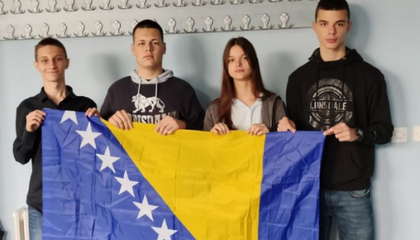 Bronze zlata vrijedne: Bh. informatičari u Rumuniji osvojili bronzane medalje
