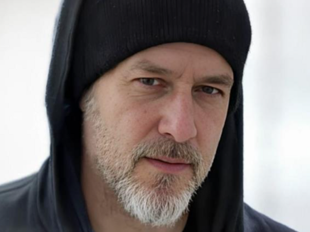 Brutalni napad na Novom Beogradu: Muškarac izbo baku pred unukom