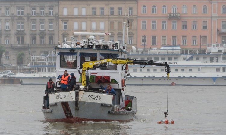 Budimpešta obilježava godišnjicu brodske katastrofe na Dunavu