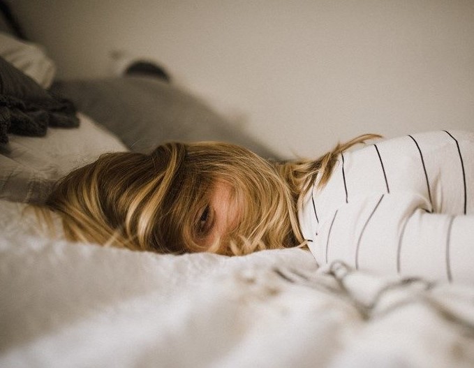 Budite se umorni uprkos osam sati sna? Evo šta može biti razlog