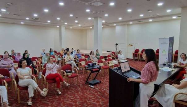 Budućim i mladim majkama o prednosti dojenja govorile stručnjakinje iz više oblasti