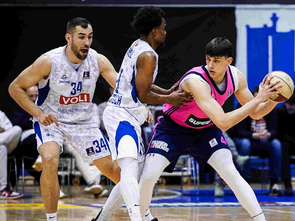 Budućnost izbacila Megu i izborila polufinale ABA lige, Kamenjaš dvocifren