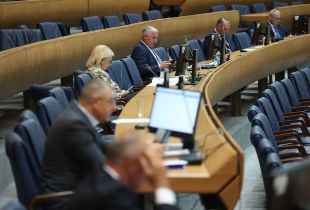 Budžet BiH bez podrške opozicije iz RS-a pred hitnu sjednicu