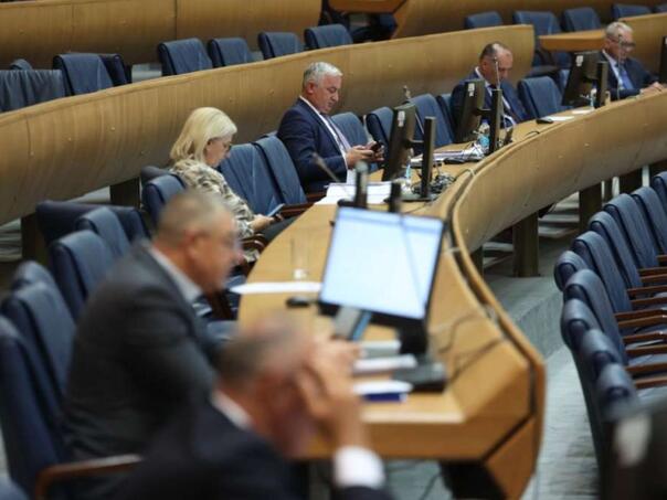 Budžet BiH bez podrške opozicije iz RS-a pred hitnu sjednicu