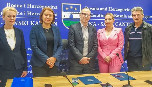 Budžetskim korisnicima u USK uskoro veće plate