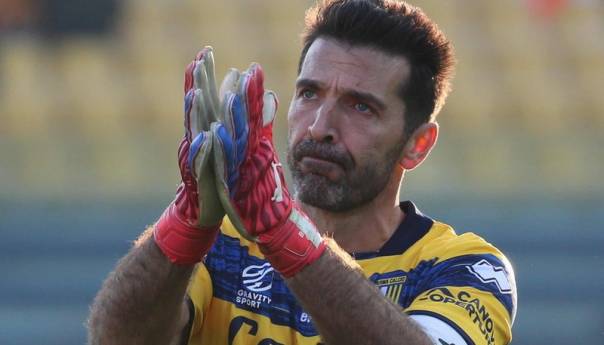 Buffon postao apsolutna fudbalska legenda!