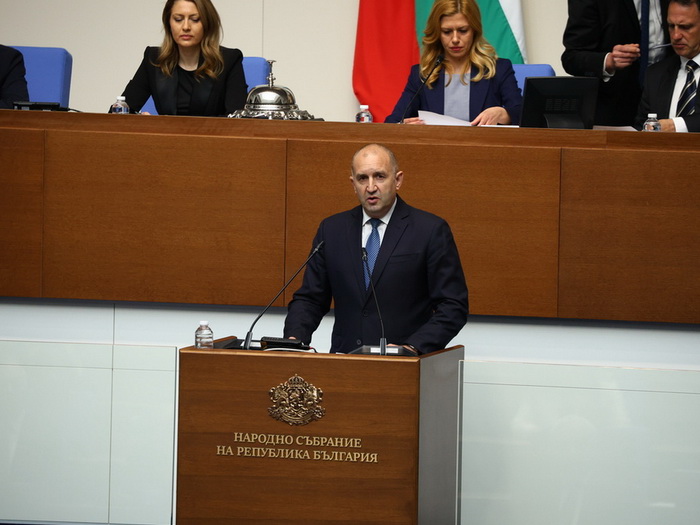 Bugarska izabrala Vladu, Radev premijer