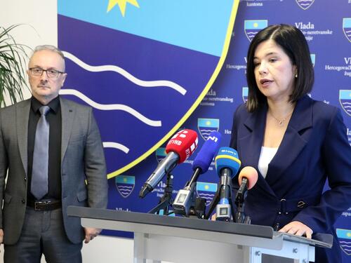 Buhač i Velagić: Nismo sretni što je sud morao zadržati djecu u školskim klupama