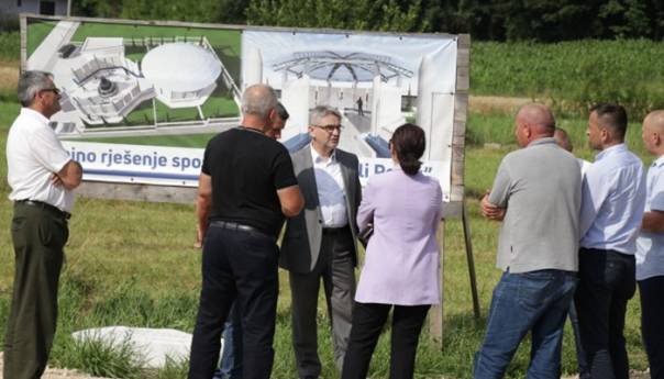 Bukvarević u Zvorniku obišao spomen-obilježja u izgradnji