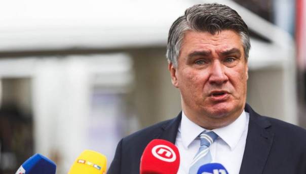 Bumerang u šugavo lice