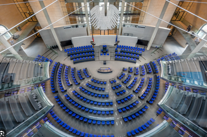 Bundestag danas odlučuje o novom kancelaru