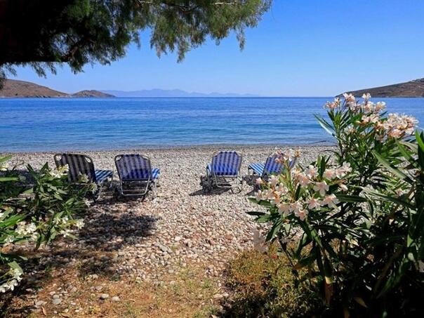 Burno na grčkim plažama, ljudi su bijesni zbog ležaljki
